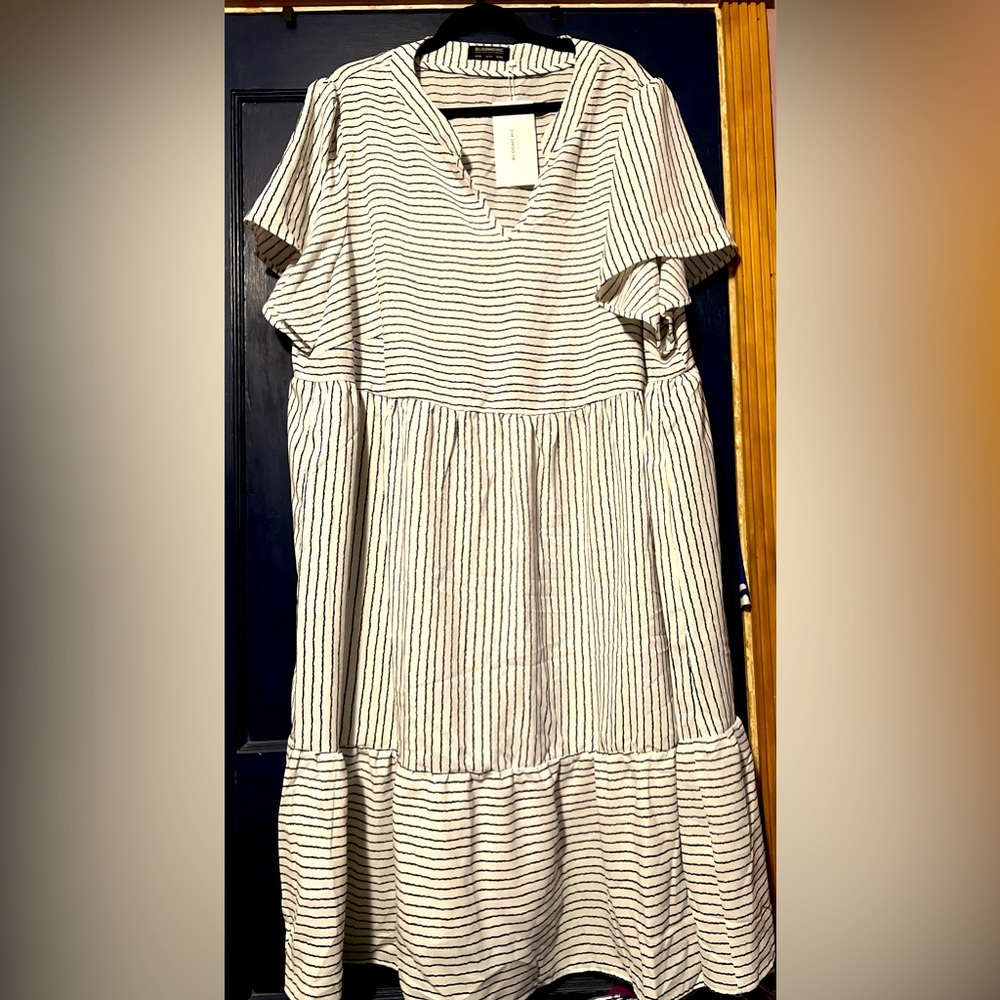 Bloomchic Black white striped dress Peasant style NWT size 26